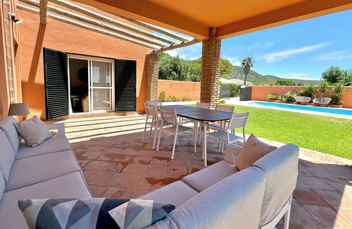 Los Canos de Meca Ski Chalet | VILLA NEXT TO THE BEACH (5MINUTES) WITH PRIVATE POOL
