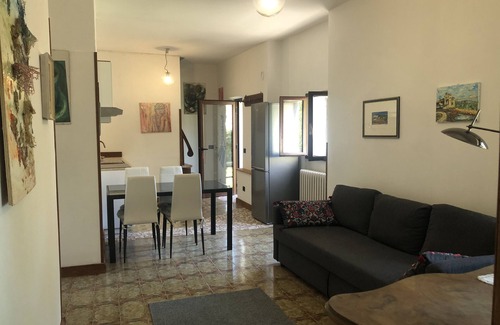 Caprino Veronese Apartment | Villa Nogarola - private pool and garden