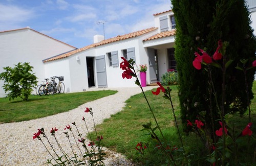 Barbatre House | VILLA Noirmoutier400M BEACH 100 M FOREST, 2 BICYCLES, WIFI
