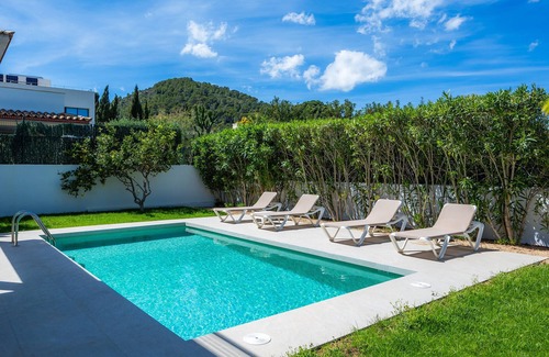 Pedruscada Villa | Villa 'Oasis N'Aguait' with Private Pool, Wi-Fi and Air Conditioning