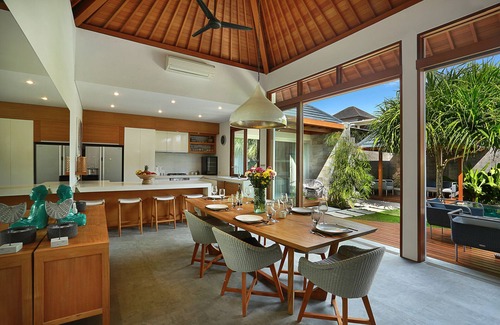 Drupadi Villa | Villa Odyssey, Modern 4 br Private Villa in the middle of Seminyak