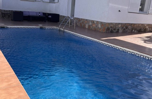 L'Escala House | VILLA OM 8 pax *Private Pool* Free AirAcon/Heating, Wifi, Sheets/Towels,