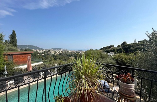 Gairaut Villa | Villa Orfée, elegance and tranquillity in the hills above Nice