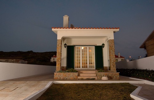 Magoito Villa | Villa over the Atlantic Ocean in Magoito-Sintra