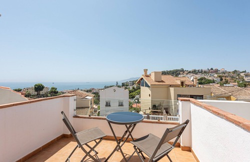 Valle de los Galanes Villa | Villa 'Pedregalejo Vistas Al Mar' with Sea View, Wi-Fi and Air Conditioning