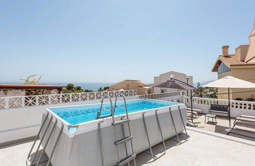 Valle de los Galanes Villa | Villa 'Pedregalejo Vistas Al Mar' with Sea View, Wi-Fi and Air Conditioning