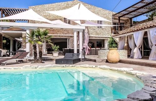 Bonifacio Villa | Villa Petra Bianca Private swimming pool. 10 minutes walk from Bonifacio harbour.