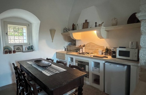 Chiesiola Villa | Villa Poggio al Sole Vieste, 1700 villa with pool surrounded by greenery