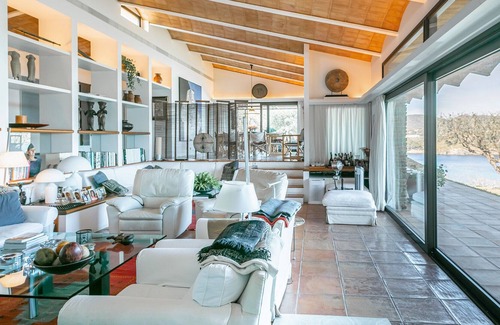 Cadaques Villa | Villa "Punta d'en Bailet" with Sea View, Pool & Wi-Fi