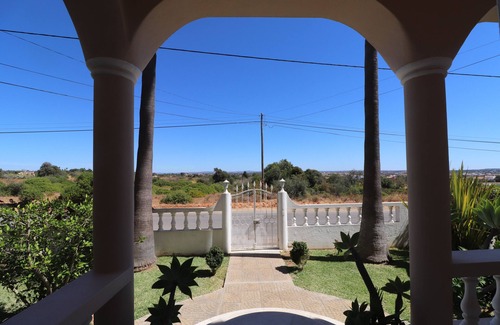 Silves Villa | Villa 'Quinta Do Sol' with Sea View, Private Pool and Wi-Fi