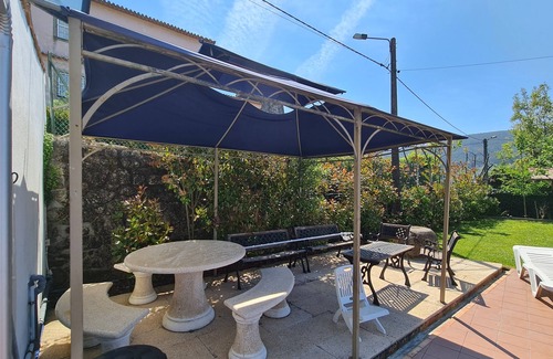Quintiaes Cottage | VILLA QUINTIÃES WITH PRIVATE POOL AND GARDENS