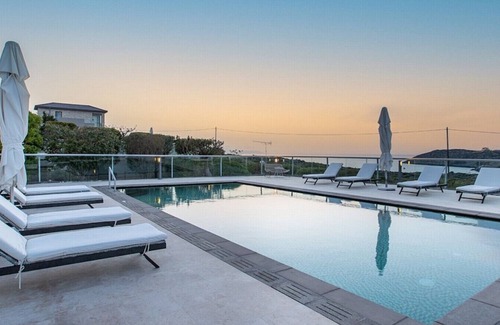 Stavros Villa | Villa Rey - Follow your luxury senses. Seafront