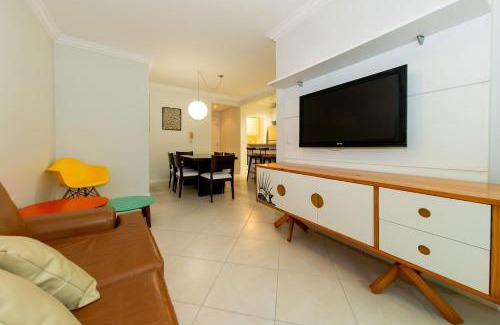 Ingleses Norte Apartment | Villa Rica: Ap 1 quadra do Mar nos Ingleses YU2532