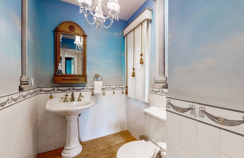 Lake Lure House | Villa Rosa: All-Suite lakefront chateau with private infinity pool & beach