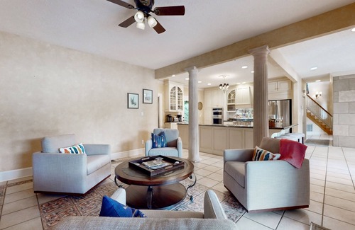 Lake Lure House | Villa Rosa: All-Suite lakefront chateau with private infinity pool & beach