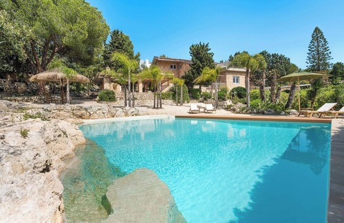 Plemmirio Villa | Villa Rossana, with pool near the sea