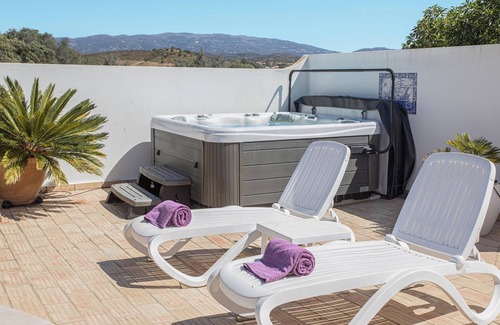 Alcalar Villa | Villa Sagres with Mountain View, Pool & Wi-Fi