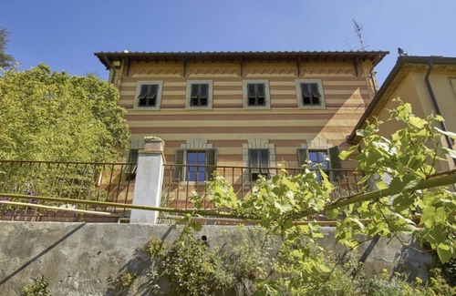 Pistoia House | VILLA SAN SIMONE - APARTMENT ABSIDE