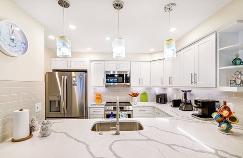 Sanibel Condo | Villa Sanibel 3A, 2 Bedroom Condo with Ground-level Access, Overlooks Pool