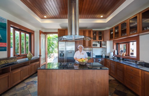 Cherngtalay Villa | Villa Sanyanga, Surin Beach, chef, transport with driver, ocean views