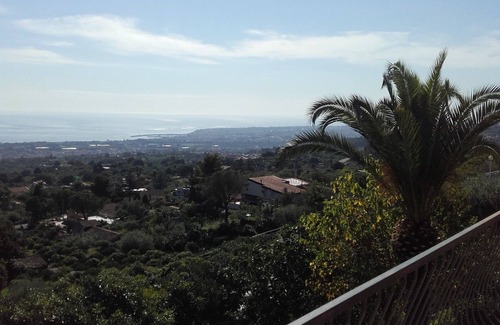 Mascali Villa | Villa Scorciavacca - On the slopes of Etna, an enchanting terrace overlooking the Ionian Sea