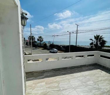 Salinas House | Villa Serena para familias y amigos - vista al mar