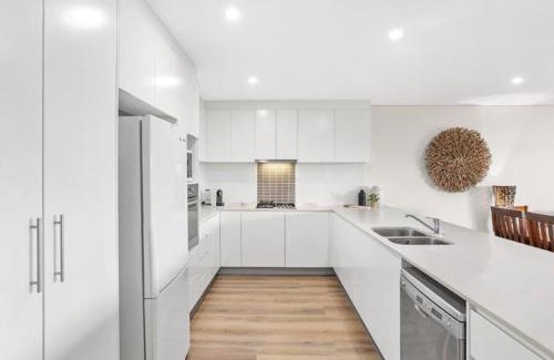 Fingal Bay Apartment | Villa Serene 3, 6-10 Market Street - Surfside Apartments WiFi, water views, Air Con, Pool
