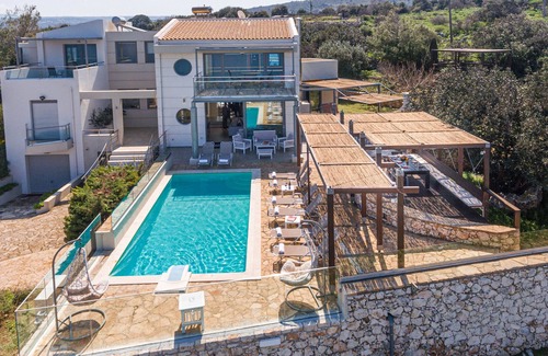 Atsipópoulon Villa | Villa Serenity - With Private Heated Pool