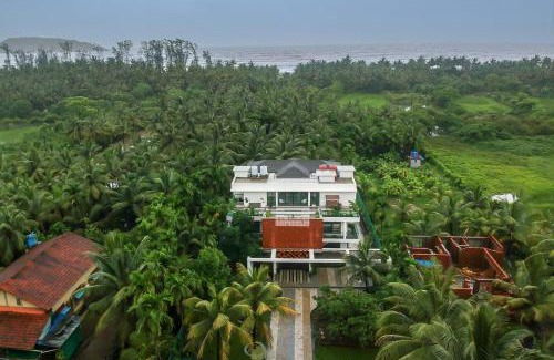 Alibaug Villa | Villa Sereno by StayVista - An elegant and entertaining retreat featuring a swimming pool, outdoor jacuzzi, modern interiors, and a snooker table