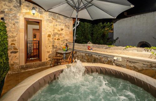 Maroulas Villa | Villa Sofita with jacuzzi