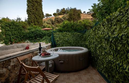 Maroulas Villa | Villa Sofita with jacuzzi