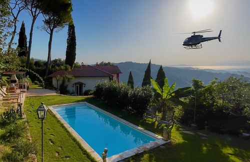 La Foce Villa | VILLA SPENSER - CinqueTerre nHistoric villa with sea view, pool, A/C, sleeps 8