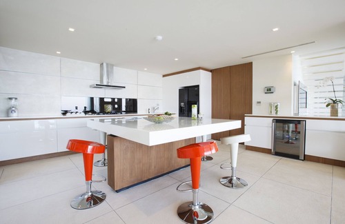 Na Thon Villa | Villa Splash – Beautiful Private Pool Villa with Cinema, Gym, Spa & Private Chef