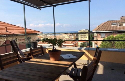 Chiavari Apartment | villa surrounded by greenery a few steps from the sea with terrace and garden