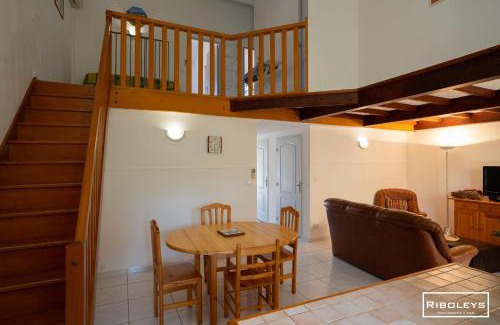 Vias Villa | Villa T4 à 450m de la plage avec clim et WIFI
