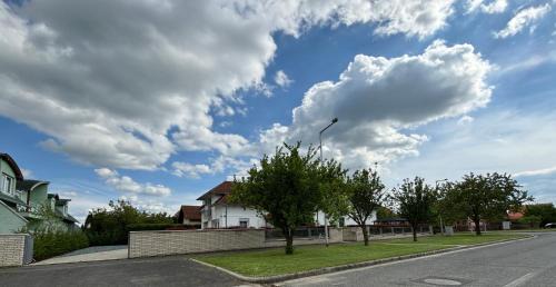 Buk Apartment | Villa Tara Bük