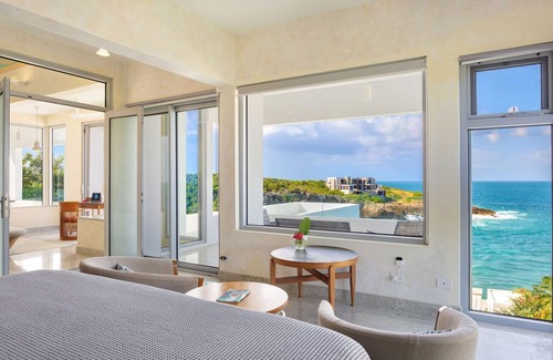 The Valley Villa | Villa Tasha Luxury Seafront Villa in Anguilla on the Caribbean sea AMAZING!