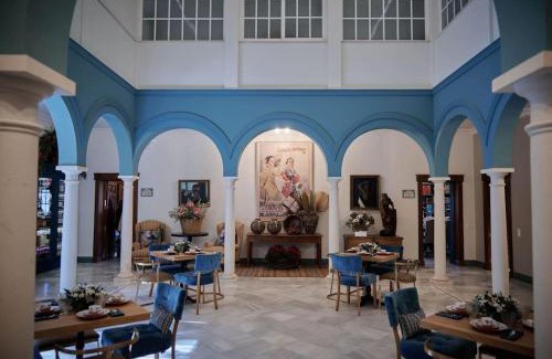 Montilla Villa | Villa Tela & Vino