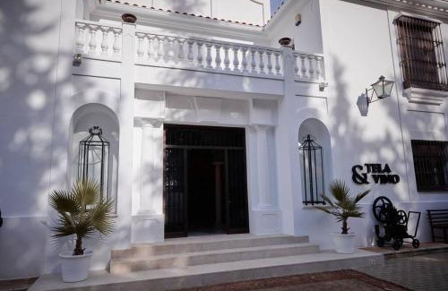 Montilla Villa | Villa Tela & Vino
