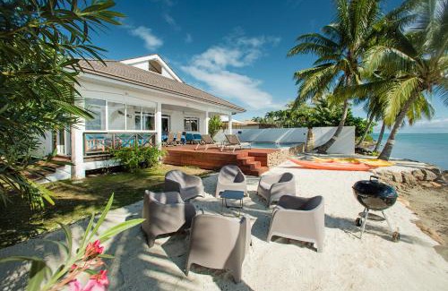Papeto'ai Villa | Villa Tepoe Pool and Beach