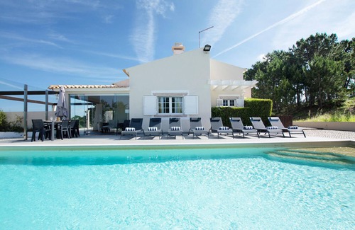Ericeira Villa | Villa Terra Mar - Breathtaking sea views and at walking distance of the beach