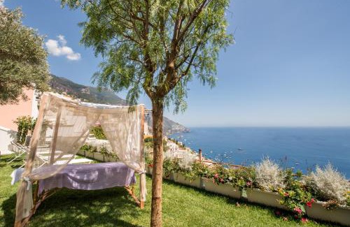 Chiesa Nuova House | Villa Tesoro