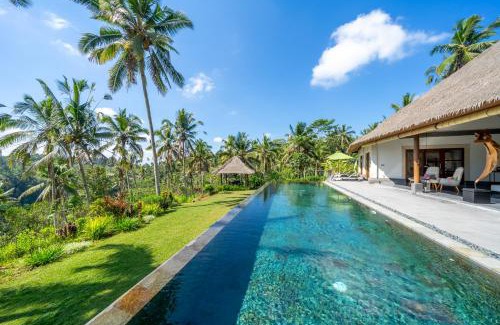 Payangan Villa | Villa Themma Jungle - Sumptuous 3BR Luxury Villa with Majestic Jungle View North of Ubud