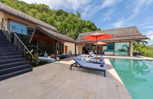 Bophut Villa | Villa Tiga: 2 Bed Cliffside Seaview Oasis