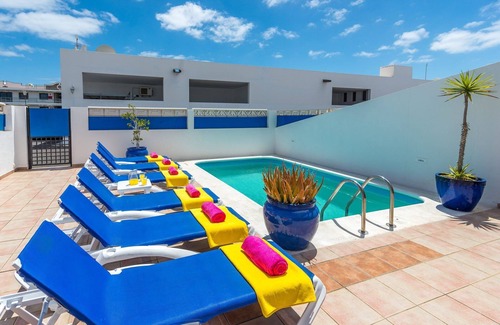 Playa Blanca Villa | Villa Tinamar by Villa Plus