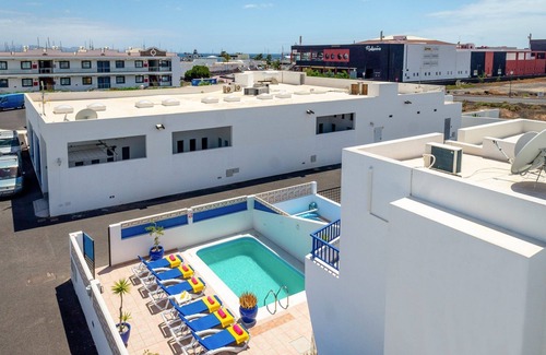 Playa Blanca Villa | Villa Tinamar by Villa Plus