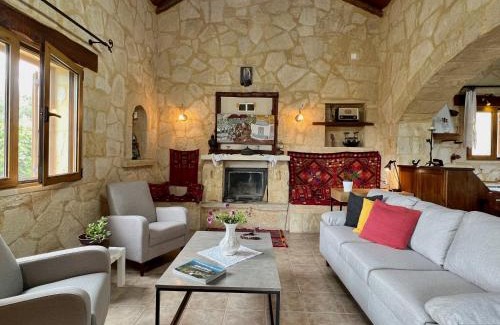 Provarma Villa | Villa Toula with pool Nr Armeni Crete