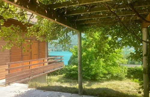 Bredannaz House | Villa traditionnelle avec vue sur le lac d'Annecy