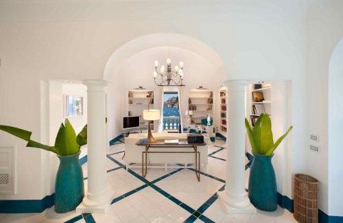 Arienzo Hotel | Villa Treville