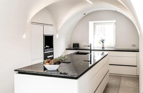 Colle Isarco Apartment | Villa Tribulaunblick - Exklusives Designapartment mit Kamin, Traumterrasse und Panoramablick
